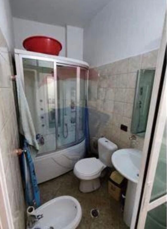 Apartment for rent 1+1 opposite Toptani Center