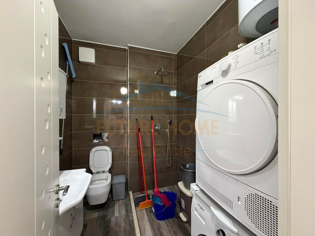 Shitet, Apartament 1+1, Unaza e Re, Tiranë