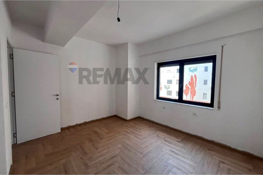 DUPLEX IN VENDITA PRESSO LA RESIDENZA KODRA E DIELLIT!