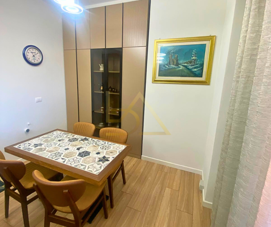 Apartment 3+1+2 for Rent – Garden Building, Kavaja Street, Tirana