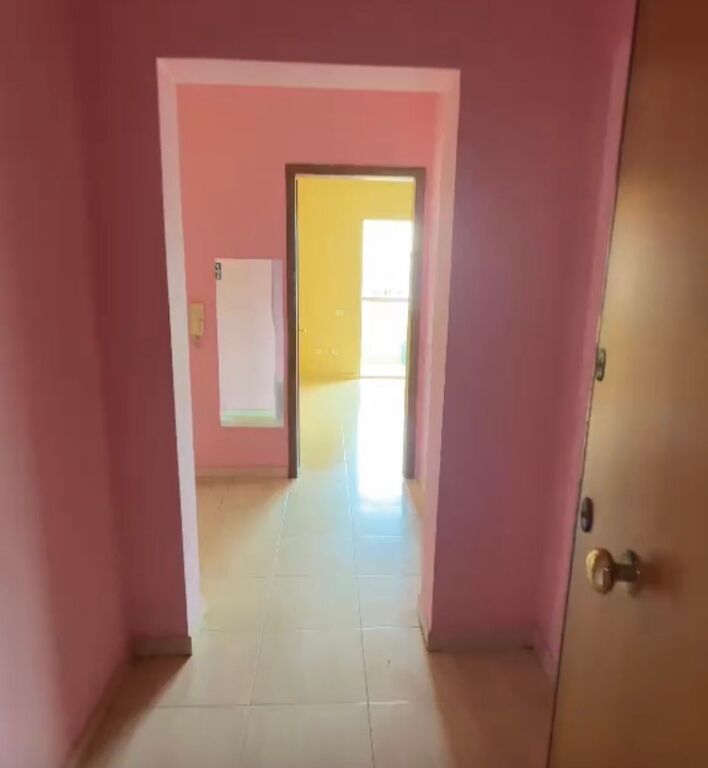 Apartament 2+1 per shitje pas Fakultetit te Shkencave!