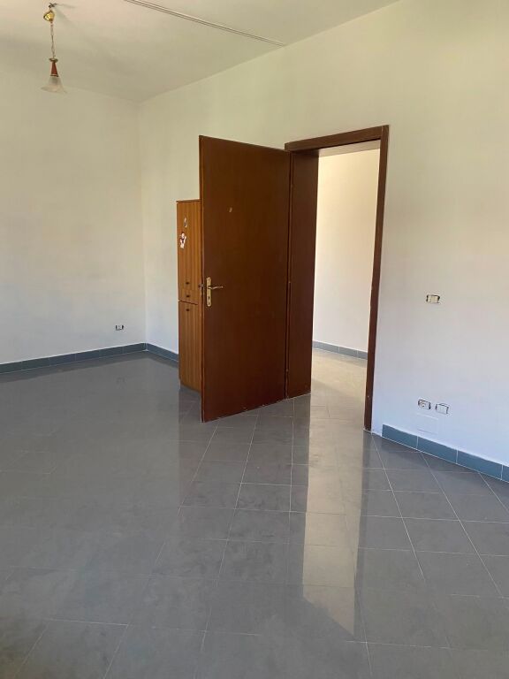 Apartament  2+1 me Qira -Qendra e Durrësit