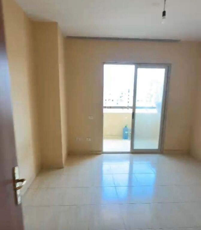 Apartament 2+1 per shitje pas Fakultetit te Shkencave!