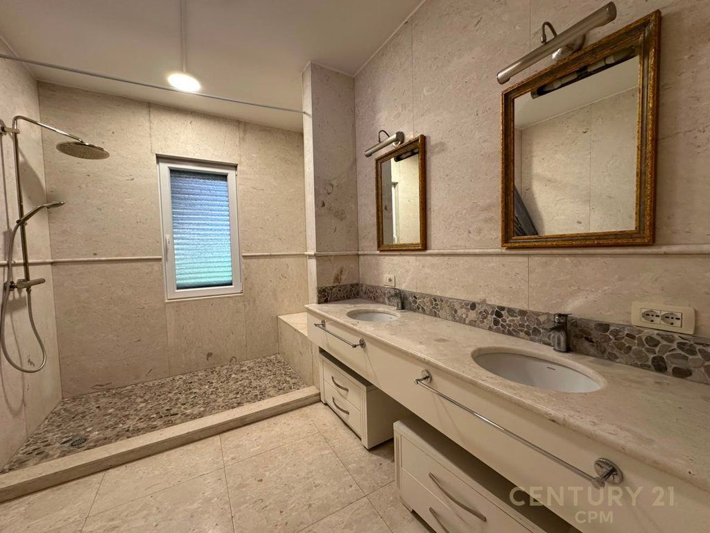Vile Per Qira Tek Tuscany Villas Prane Teg! 3,700 € /Muaj Sip. Totale  495m2