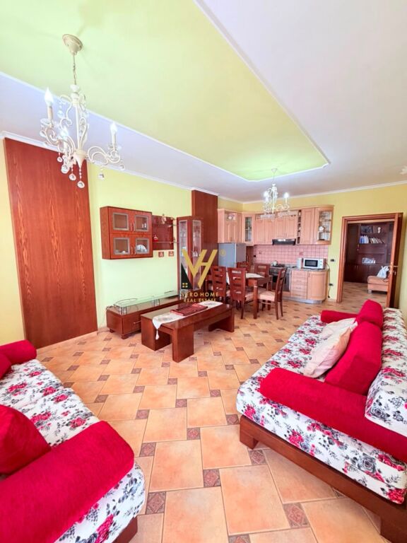 JEPET APARTAMENT 3+1+BLK ME QERA TEK ISH RAJONI, DURRRES 60.000 LEKE