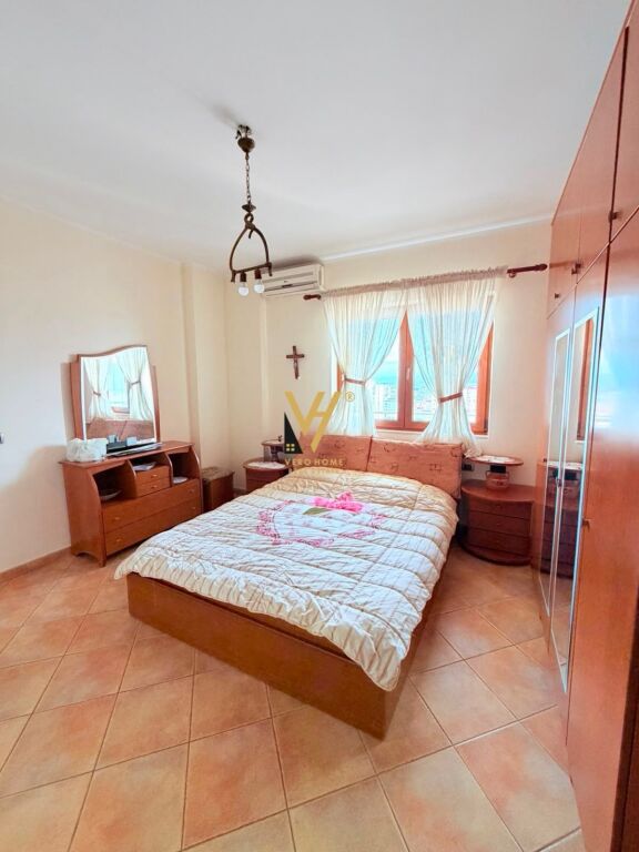 JEPET APARTAMENT 3+1+BLK ME QERA TEK ISH RAJONI, DURRRES 60.000 LEKE