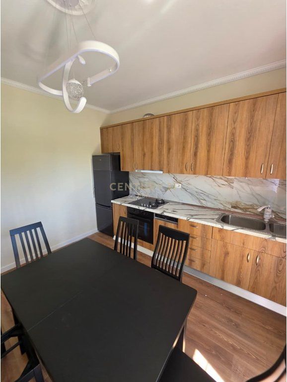 Shtëpi Me Qira në plazhin e Durrësit - 800€ neto | 189 m²