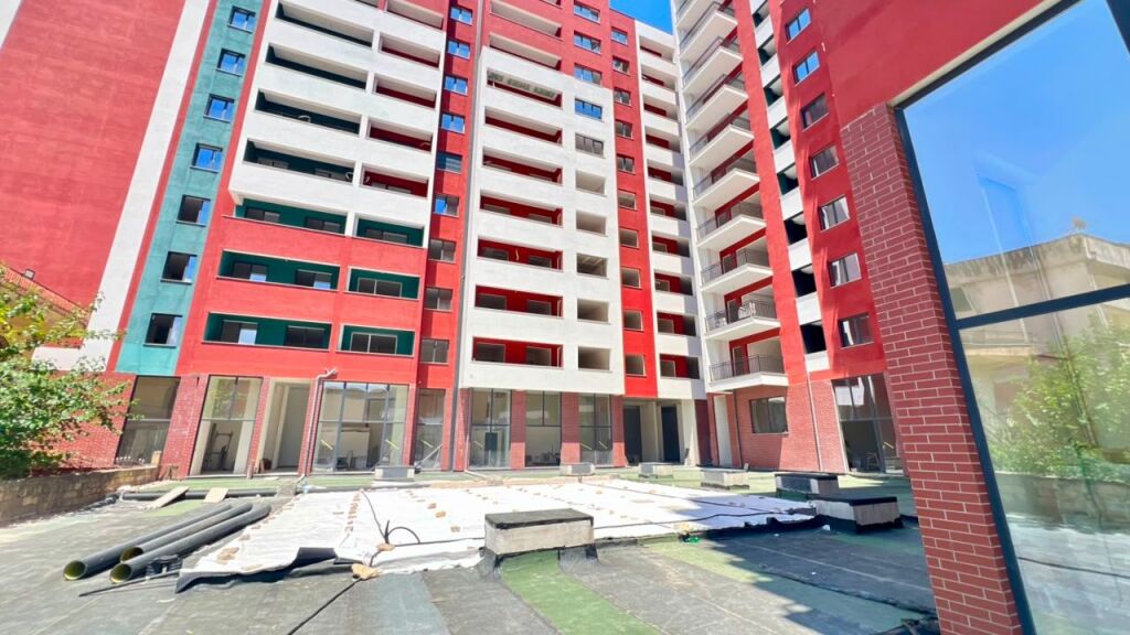 🏠 **FOR SALE: 2+1+1 Apartment with Walk-in Closet**  📍 Xhamllik 🌞 South Facing 💰 €187,000 🏢 Building Completion: 2026 🏢 2nd Floor 📐 99 m²  🔥 **Ready to Move In – August 2026** 🔥