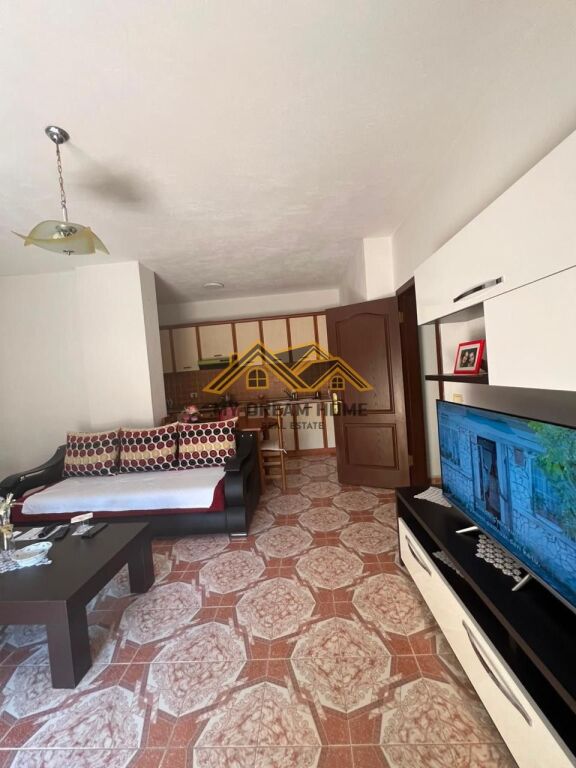 APARTMENT 1+1 FOR SALE IN THE CENTER OF DURRES NEAR THE COURT!