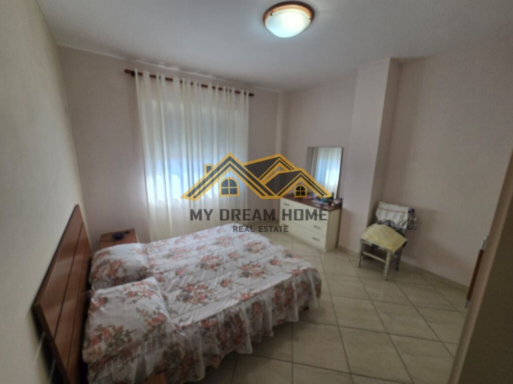 JEPET ME QIRA APARTAMENT 3+1+2 NE QENDER TE DURRESIT