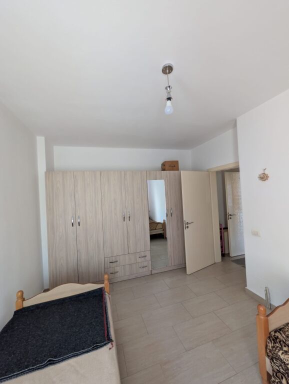 Qera | Apartament 1 + 1 | Rruga 5 Maji | 400 €/muaj
