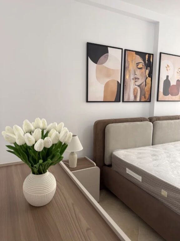 Apartament 2+1 qera, Rruga e Barrikadave