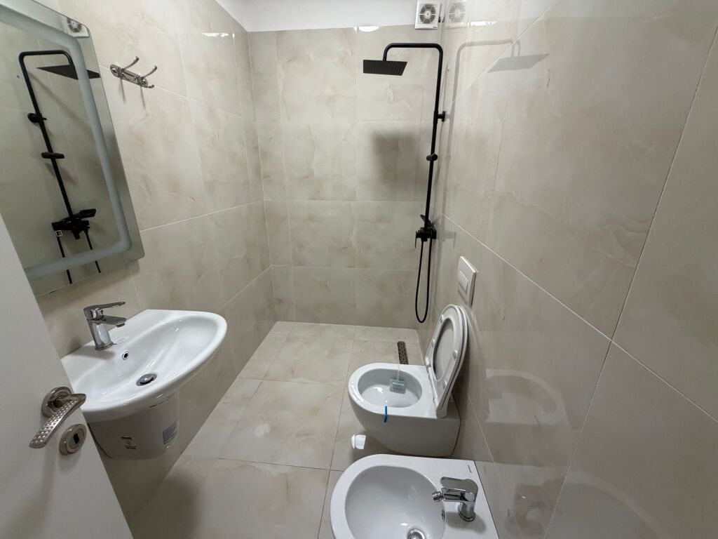 Affittasi 2+1+2+ Parcheggio