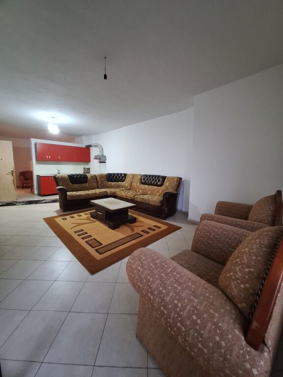 Affittasi appartamento 2+1 ad Astir