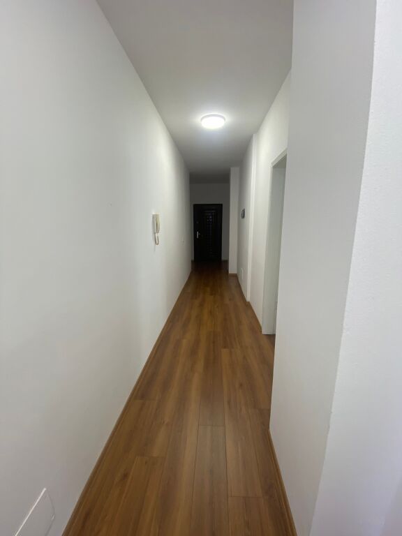 Apartament 2+1 për qera në Fresk !