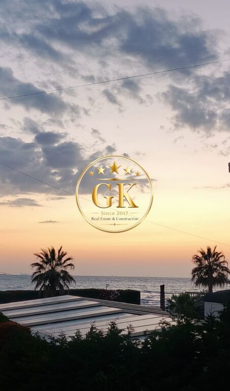 APPARTAMENTO MARE IN VENDITA 🔥 SUPER OPPORTUNITÀ DI INVESTIMENTO IN PRIMA LINEA MARITTIMA! 🌊🏡