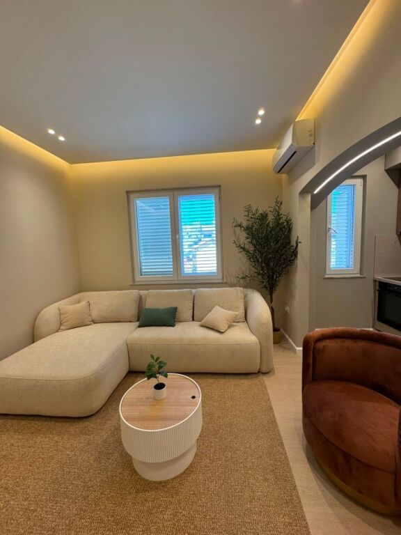 APARTAMENT MODERN 2+1 PER QIRA, RRUGA BARDHYL!