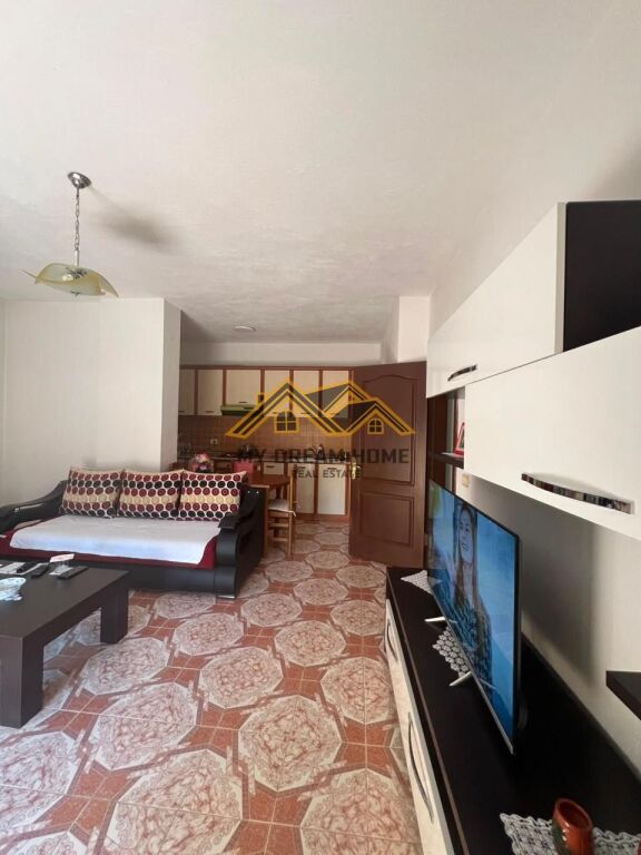 APARTMENT 1+1 FOR SALE IN THE CENTER OF DURRES NEAR THE COURT!