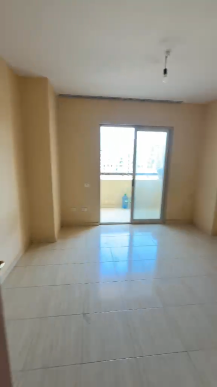 Apartament 2+1 per shitje Bulevardi zogu i pare !