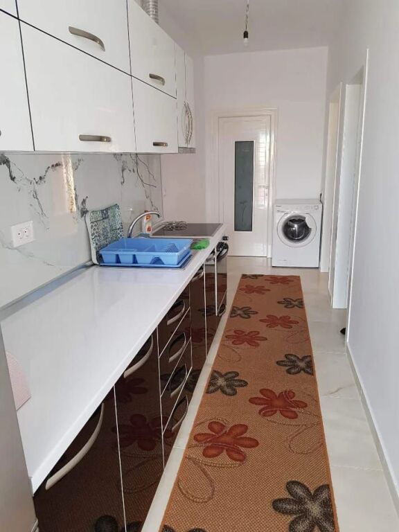 Jepet Me Qera Apartament 1+1+1 Ballkon