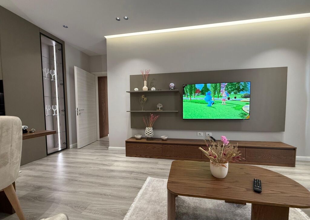 Rent | Apartament 1 + 1 | Rruga Dritan Hoxha | 700 €/month