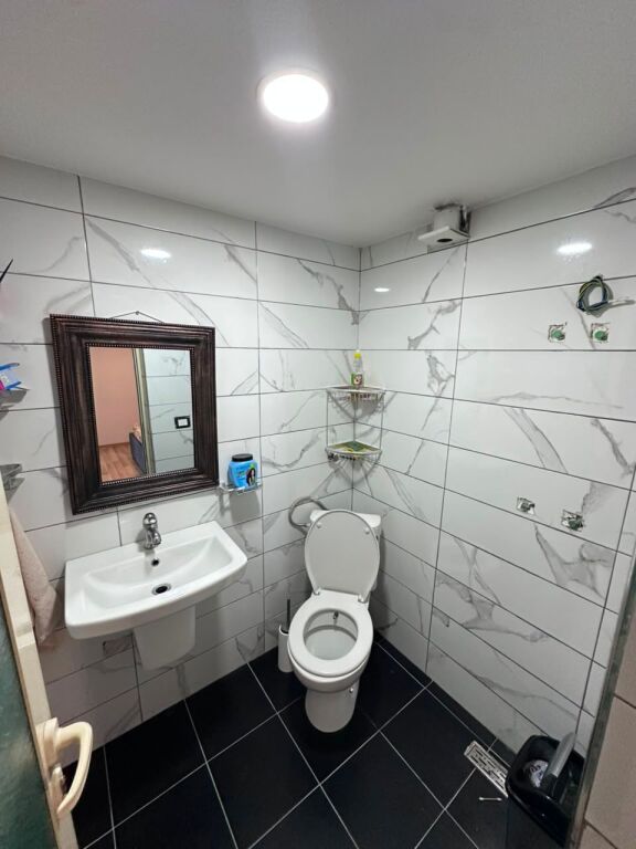 SHITET APARTAMENT 3+1+2 NE ZONEN E ISH RAJONIT, DURRES