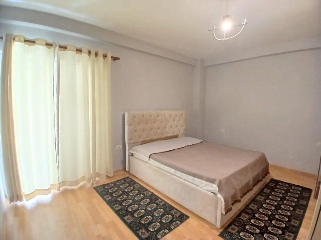 Jepet Me Qera Apartament 2+1+2 Ballkone