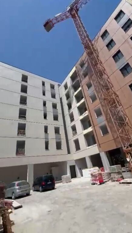 Shitet apartament 2+1+2