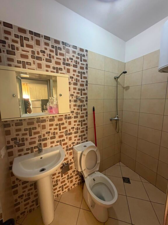 Qera | Garsoniere |Rruga e Durresit | 460 €/muaj