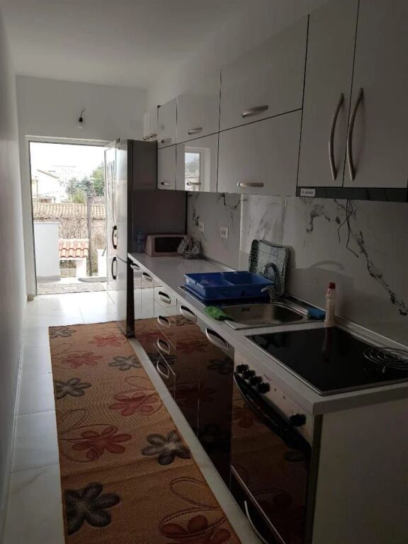 Jepet Me Qera Apartament 1+1+1 Ballkon