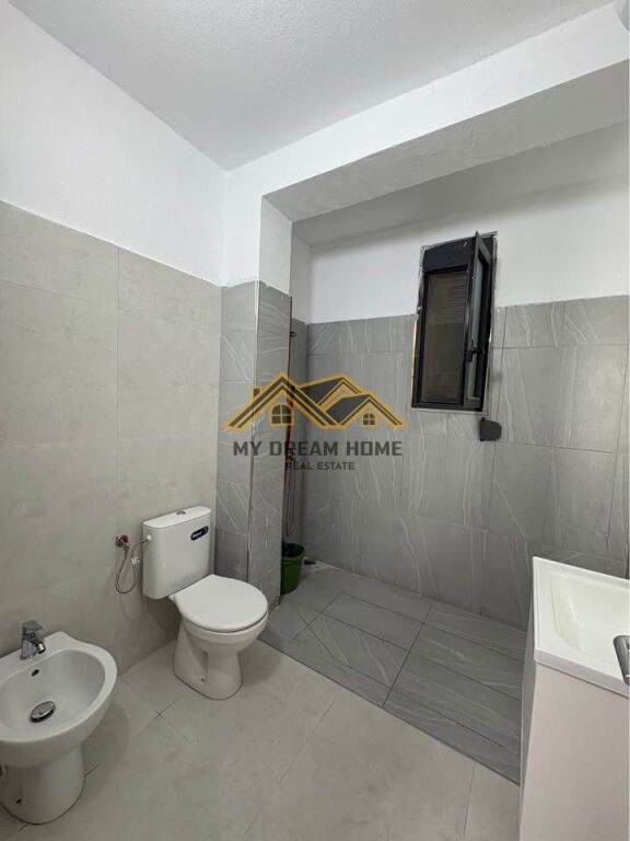 APPARTAMENTO 1+1 SULLA SPIAGGIA DI DURRËS, IN VENDITA!
