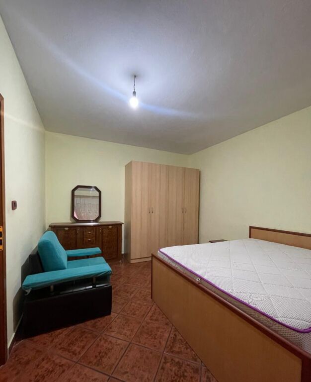 Rent | Apartament 2 + 1 | Rruga 5 Maji | 450 €/month
