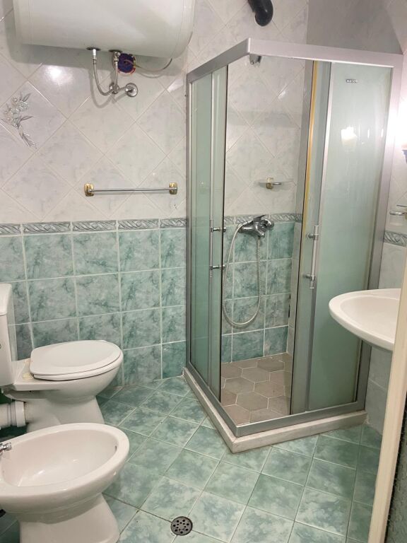 SHITET APARTAMENT 1+1 PRANE MARKATES QENDER DURRES 95000 EURO