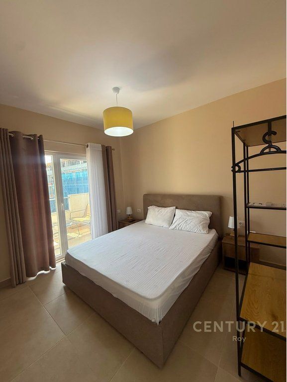 SHITET SUPER APARTAMENT 1+1 NE QENDER TE GOLEMIT!!!!!