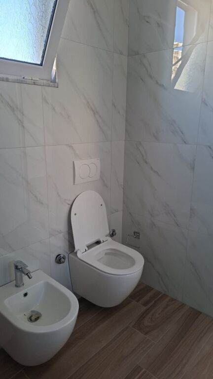 Qera | Apartament 1 + 1 | QTU (Qendra Tregtare Univers) | 300 €/muaj