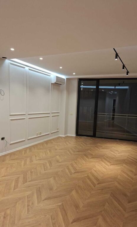 Qera | Apartament 2 + 1 | Rruga Mine Peza | 1000 €/muaj