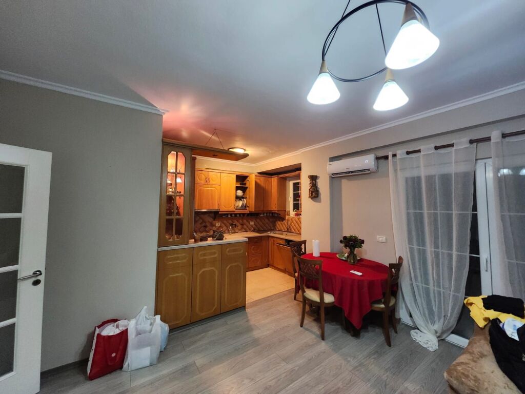Apartment for rent 2+1 at Barricades Street