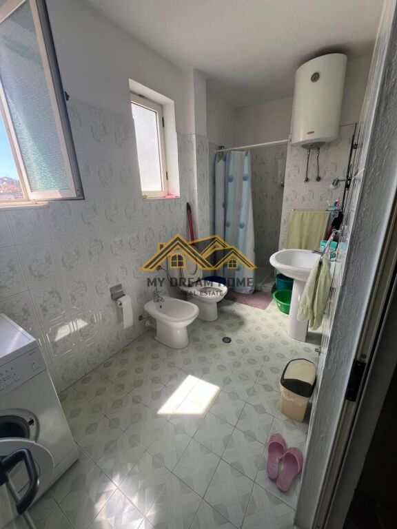 APARTMENT 1+1 FOR SALE IN THE CENTER OF DURRES NEAR THE COURT!