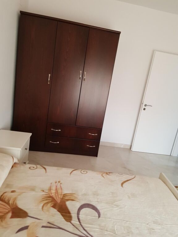 Affittasi appartamento 1+1 a Yzberisht