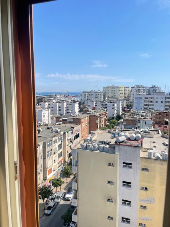 SHITET APARTAMENT 1+1 PRANE MARKATES QENDER DURRES 95000 EURO
