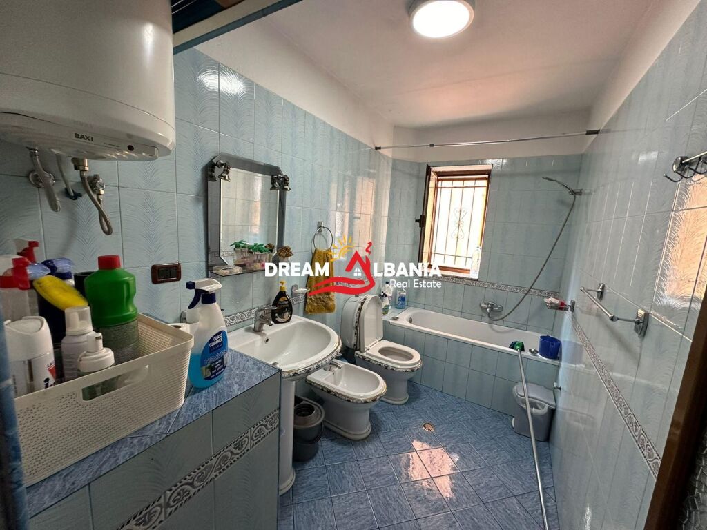 Appartamento con due camere da letto in affitto a New Bazaar (ID 4229267)