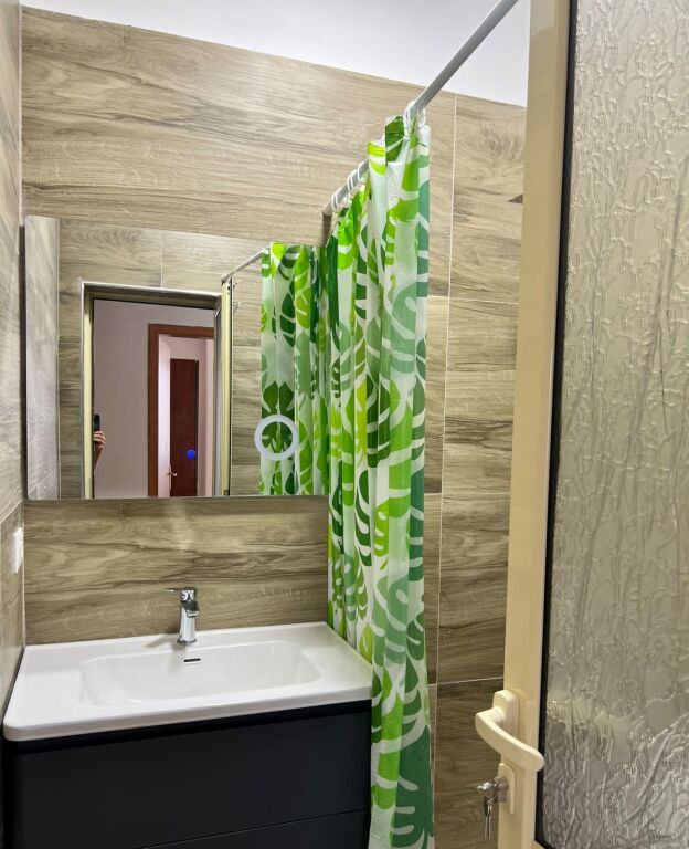 Affitto | Apartament 2 + 1 | Ish Tregu Elektrik | 450 €/mese