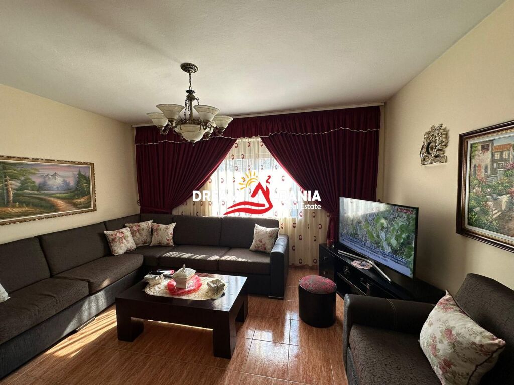 Appartamento con due camere da letto in affitto a New Bazaar (ID 4229267)