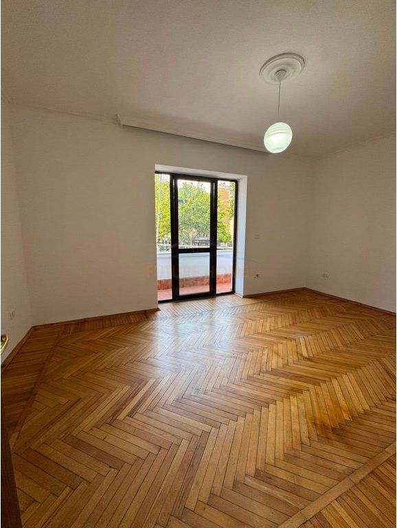 Rent, Apartment 2+1, Myslym Shyri Street, Tirana.