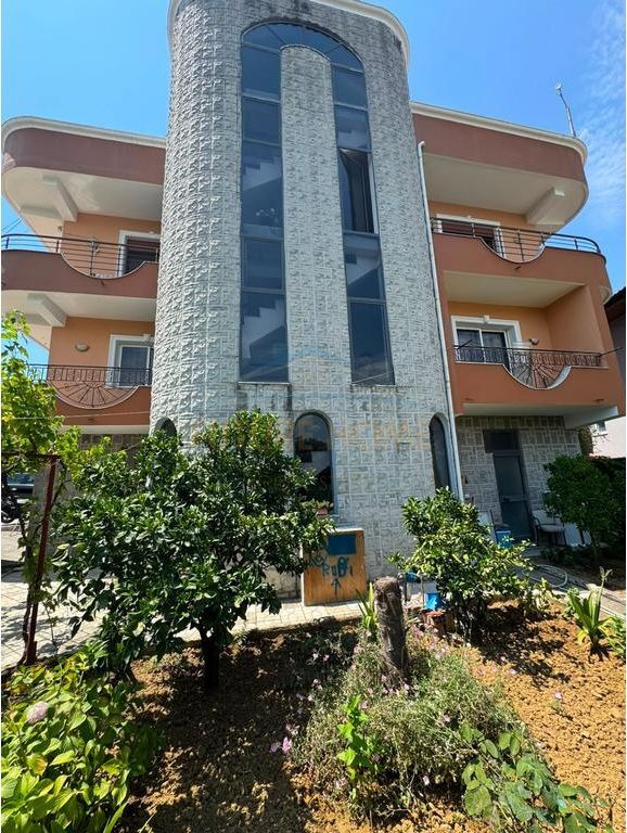 Villa su 2 piani in vendita, Sauk