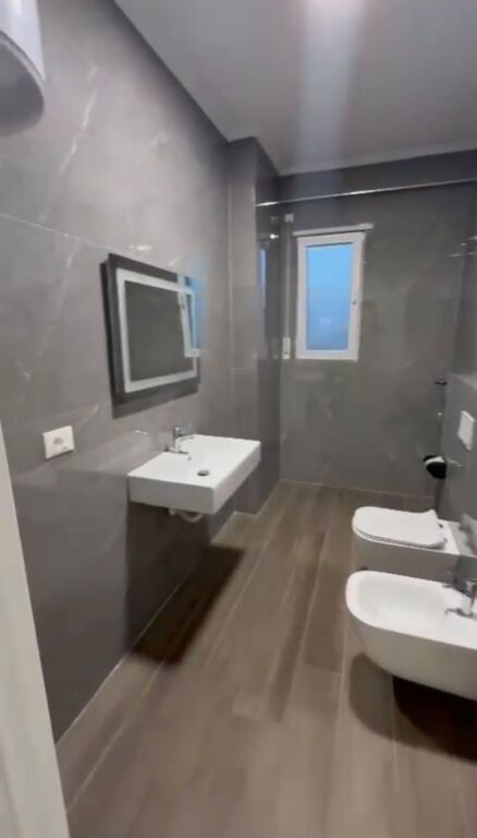 Jepet me qira apartament 1+1 bosh në Astir!