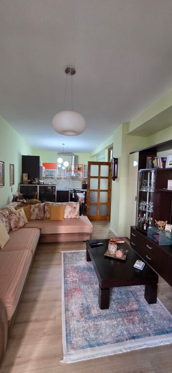 Shitet apartament 2+1 Kopshti Zoologjik