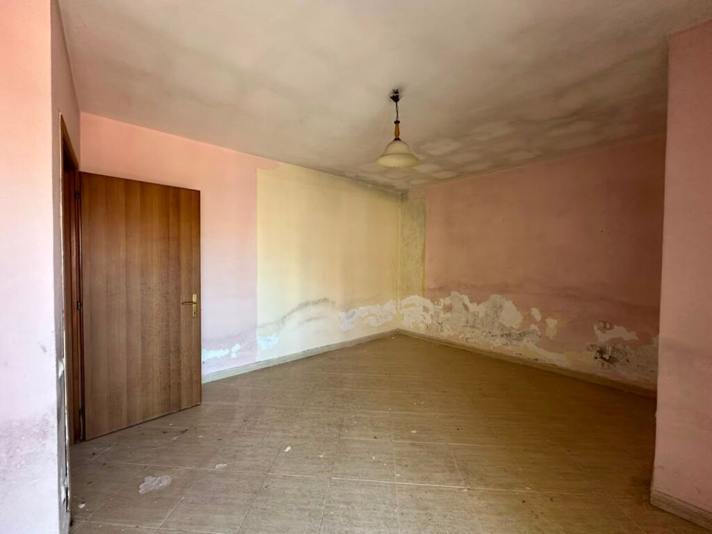 🏡 Shitet Papafingo me Sipërfaqe të Madhe – Ish Rajoni, Durrës