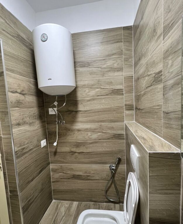 Affitto | Apartament 2 + 1 | Ish Tregu Elektrik | 450 €/mese