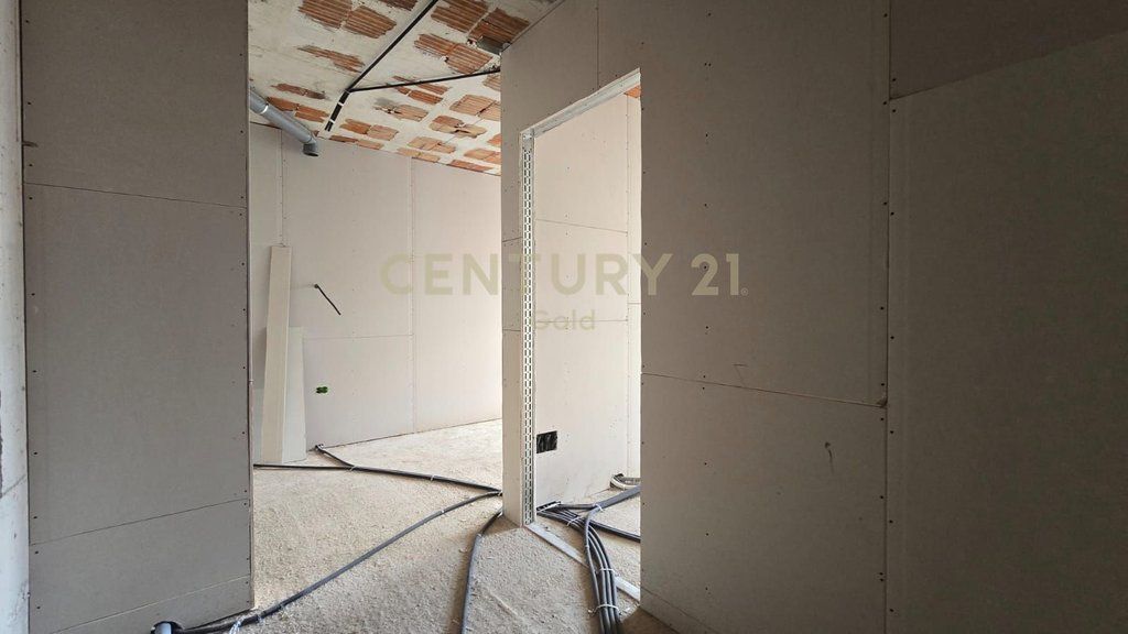 PER SHITJE APARTAMENT 1+1 + POST PARKIMI TEK "UNICO RESIDENCE" NE BLLOK !